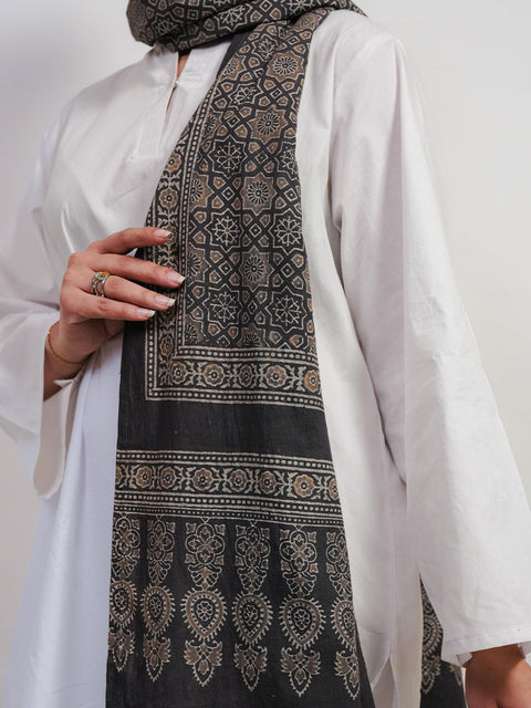 Huda Ajrak Scarf - Grey