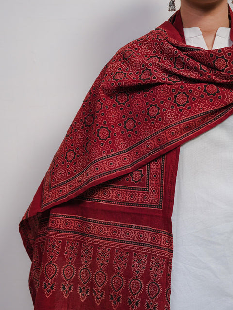 Huda Ajrak Scarf - Maroon