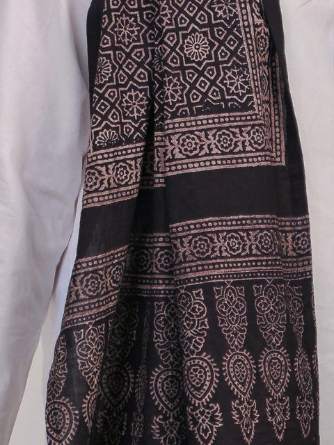 Huda Ajrak Scarf - Black