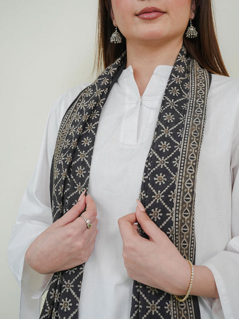 Mohen Ajrak Scarf - Grey
