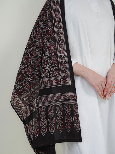 Huda Ajrak Scarf - Black & Burgandy