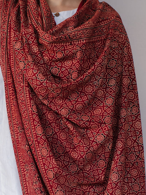 Huda Ajrak Chaadar - Maroon