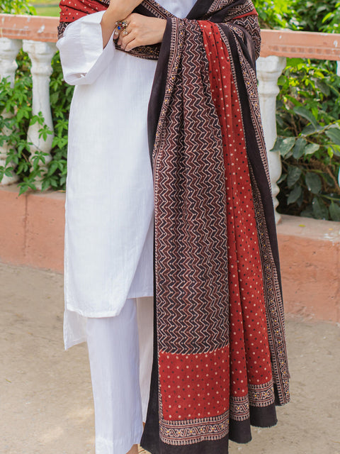 Kaira Ajrak Chaadar
