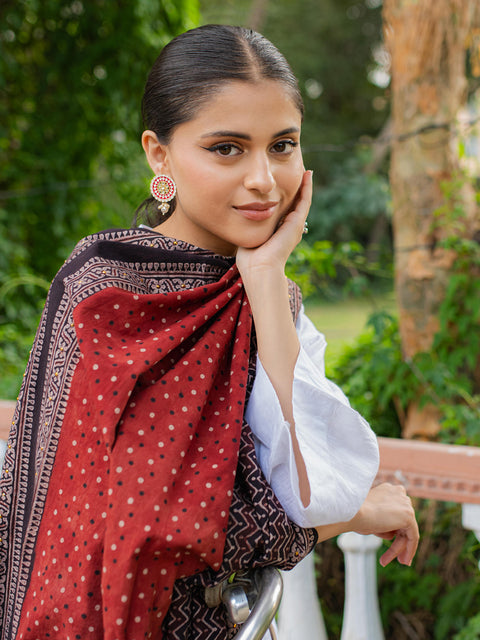 Kaira Ajrak Chaadar