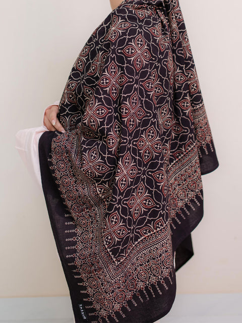 Mashal Ajrak Hijab - Black & Burgandy