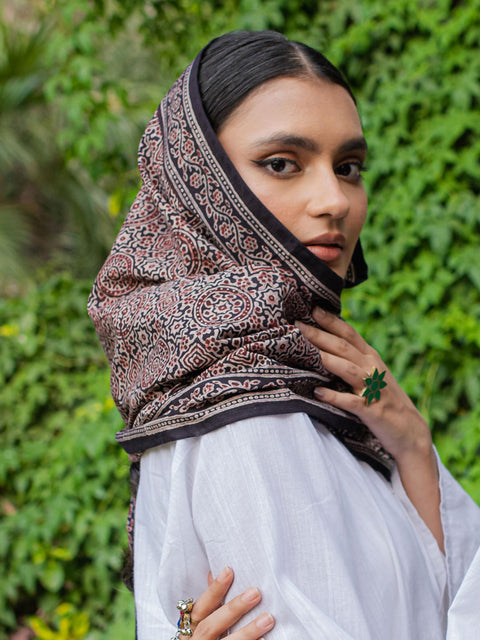 Qurb Ajrak Scarf - Black & Burgandy