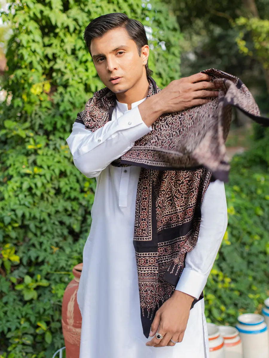 Raqeeb Ajrak Scarf– TASSUR
