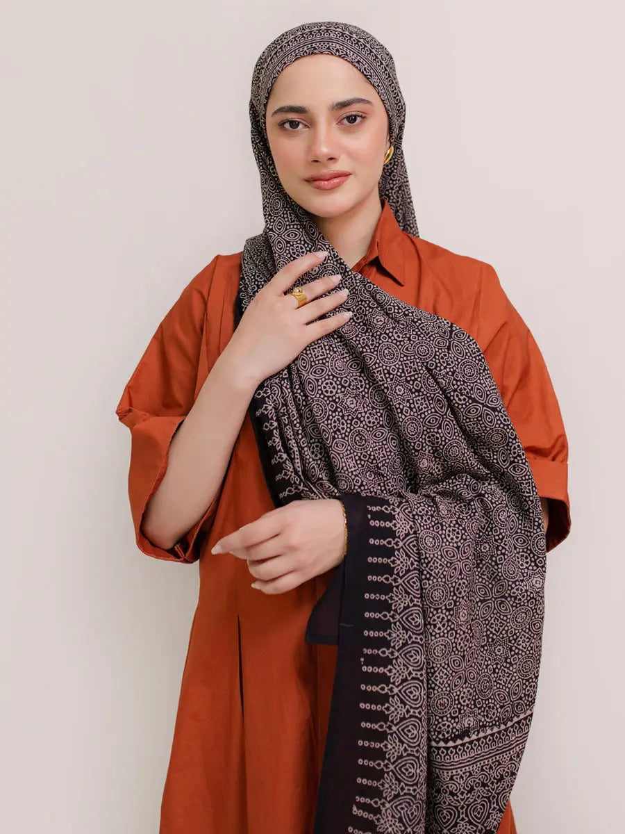 wabasta-ajrak-hijab-black-tassur