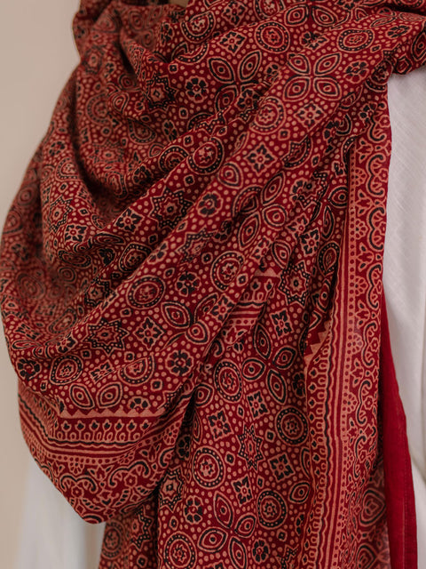 Wabasta Ajrak Hijab Maroon
