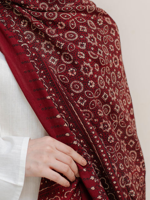 Wabasta Ajrak Hijab Red Kashi