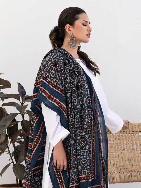 Abida Ajrak Chaadar