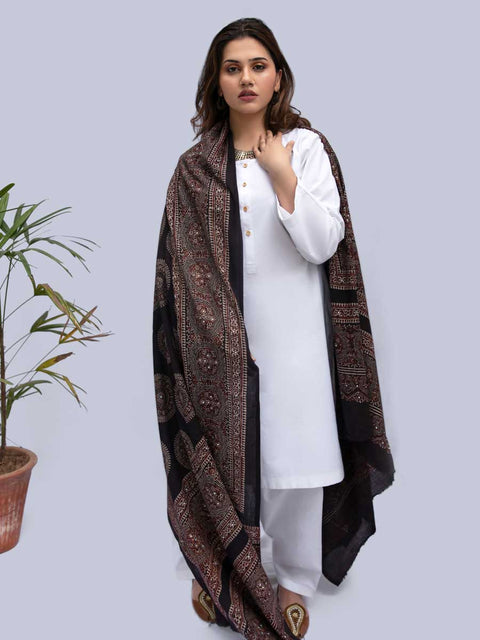 Ulfat Ajrak Chaadar (Black & Burgandy)